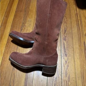 FRYE campus Elegant Rust/Brown Suede Heeled Boots